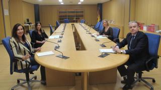 A la derecha, el fiscal jefe de Valencia José Ortiz y la presidenta de la Audiencia , Esther Rojo. A la izquierda la decana del ICAV, Auxiliadora Borja, y la vicedecana, Ángela Coquillat
